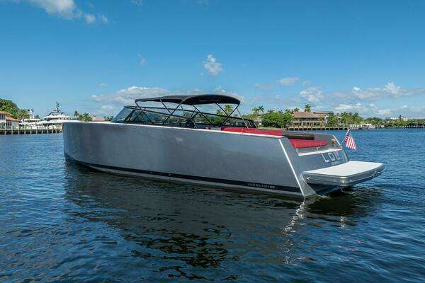 VanDutch 55 Yacht For Sale