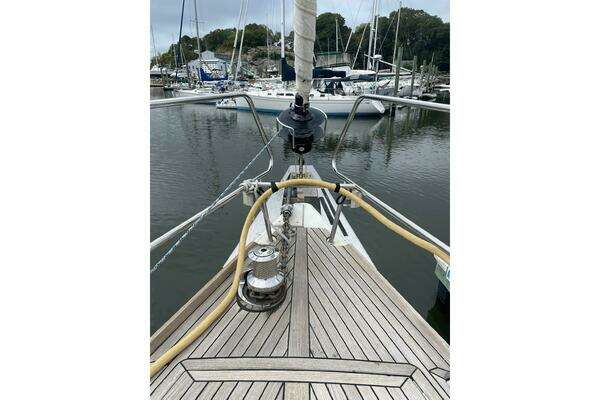 Beneteau Sense 57 Yacht For Sale