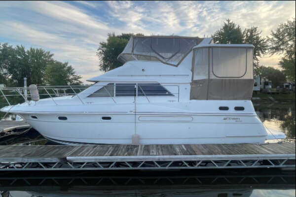 36-ft-Cruisers Yachts-1997--PICTURE THIS Wabasha Minnesota United States  yacht for sale