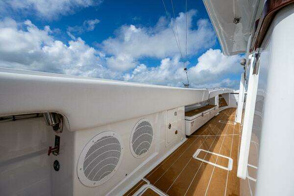 HCB Suenos Yacht For Sale