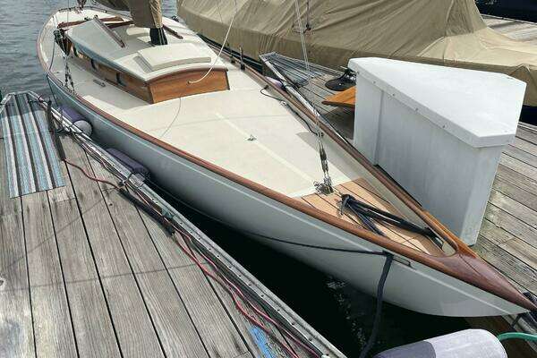 Photo of the 1939 Kettenburg Pacific Class "Jewel"