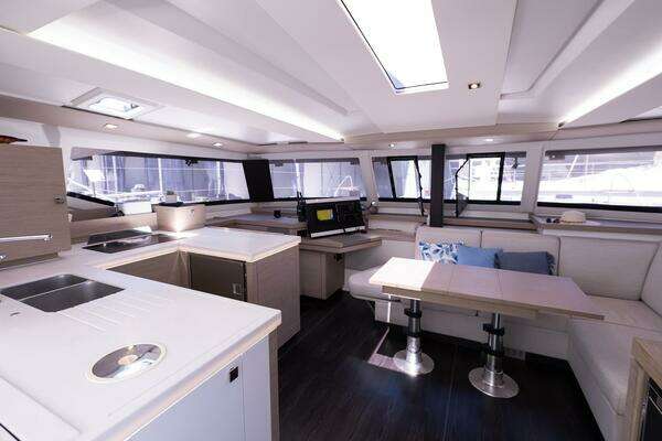 Fountaine Pajot Astrea 42 Yacht For Sale