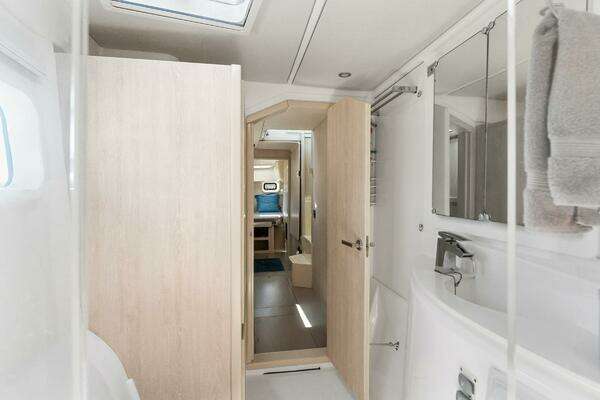 Leopard  Yacht For Sale