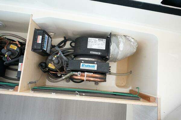 Leopard  Yacht For Sale