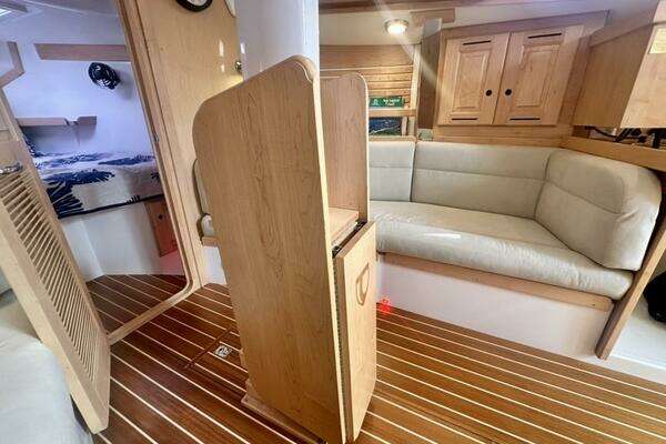 Tartan 345 Yacht For Sale