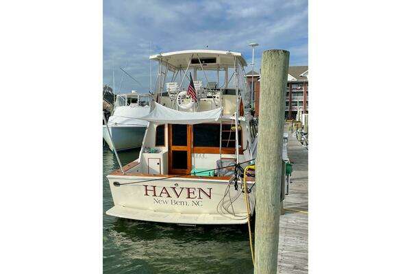 Photo of the 1986 Egg Harbor 37 Convertible "Haven"
