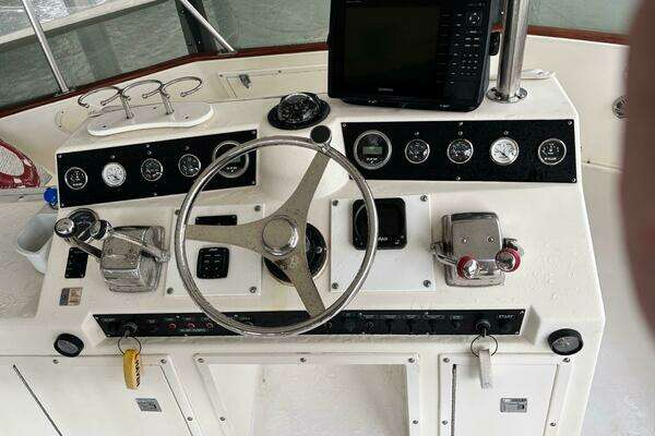 Photo of the 1986 Egg Harbor 37 Convertible "Haven"