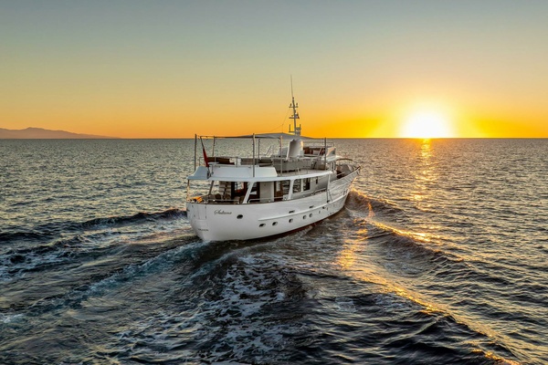 Photo of the 1969 Feadship Custom "SULTANA"