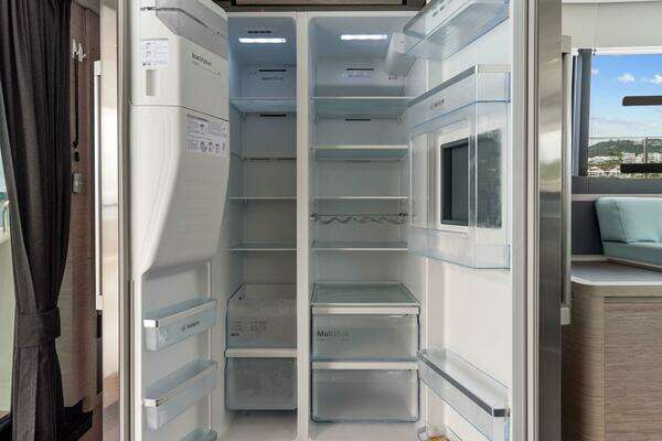 2024 Fountaine Pajot 45