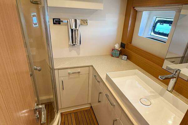 Sirena 58 Coupe Yacht For Sale