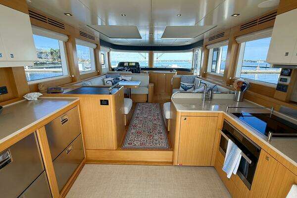 Sirena 58 Coupe Yacht For Sale