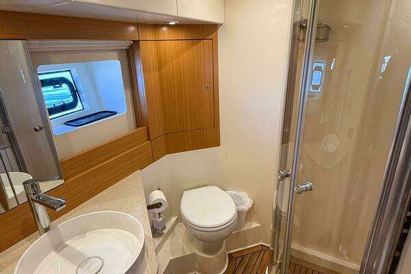 Sirena 58 Coupe Yacht For Sale