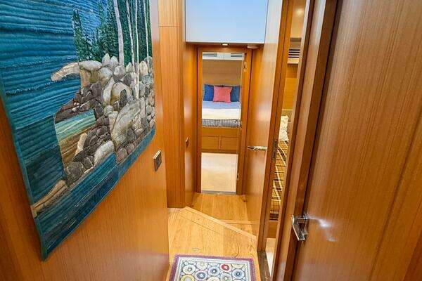 Sirena 58 Coupe Yacht For Sale