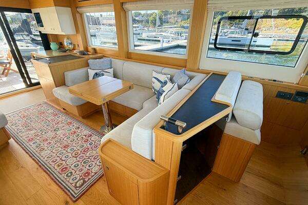 Sirena 58 Coupe Yacht For Sale