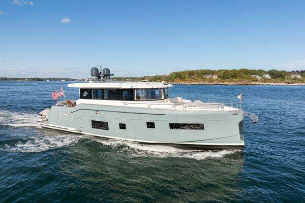 61' Sirena Marine