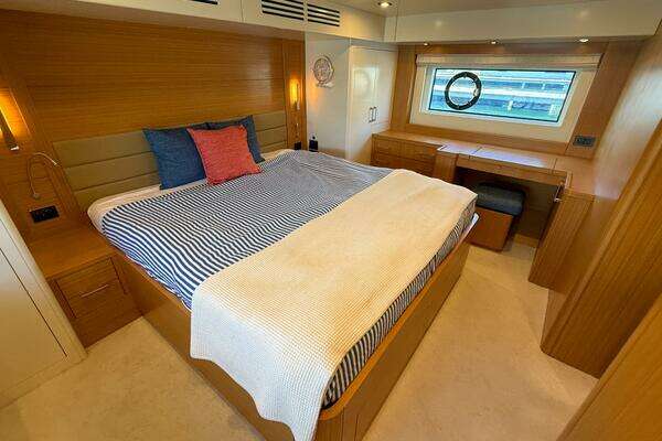 Sirena 58 Coupe Yacht For Sale