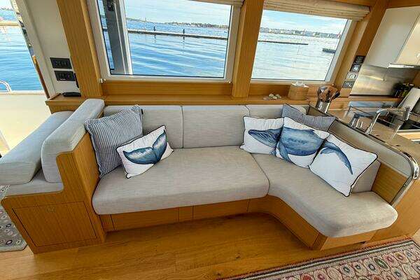 Sirena 58 Coupe Yacht For Sale