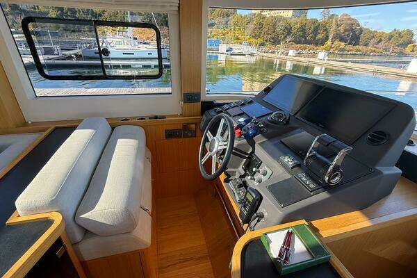 Sirena 58 Coupe Yacht For Sale