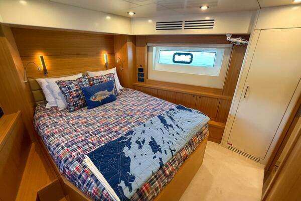 Sirena 58 Coupe Yacht For Sale