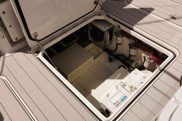 HCB 42 Siesta Yacht For Sale