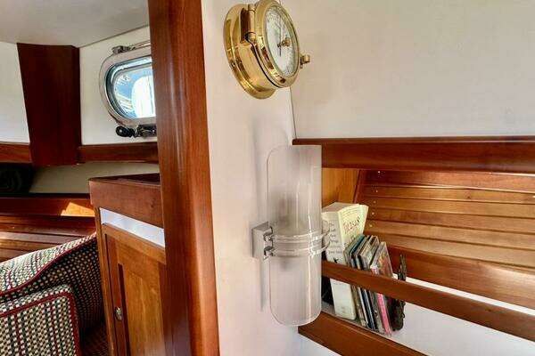 Lyman-Morse Monhegan 38 - Twin Jet Yacht For Sale