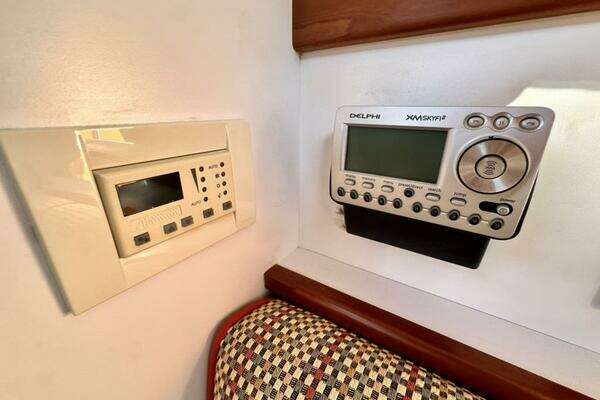 Lyman-Morse Monhegan 38 - Twin Jet Yacht For Sale