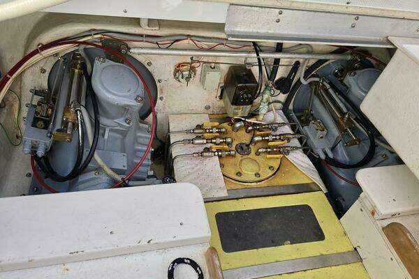 Lyman-Morse Monhegan 38 - Twin Jet Yacht For Sale