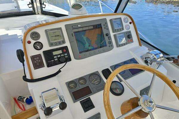 Lyman-Morse Monhegan 38 - Twin Jet Yacht For Sale