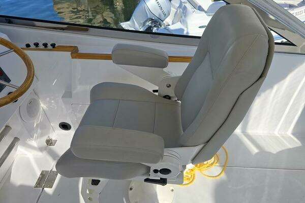 Lyman-Morse Monhegan 38 - Twin Jet Yacht For Sale