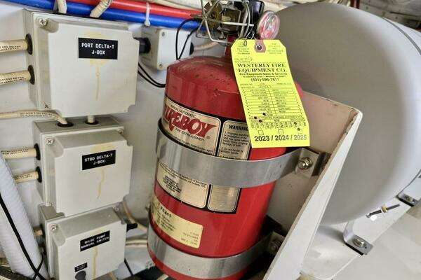 Lyman-Morse Monhegan 38 - Twin Jet Yacht For Sale