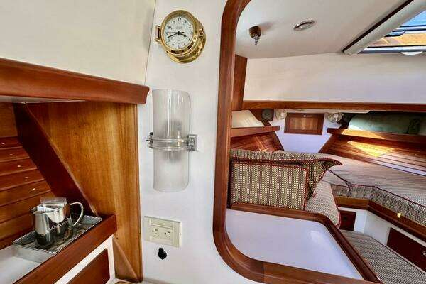 Lyman-Morse Monhegan 38 - Twin Jet Yacht For Sale