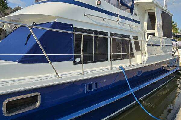 Photo of the 1987 Nova Marine Moorea