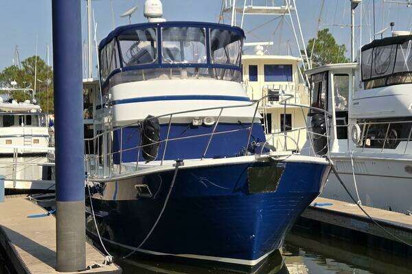 Photo of the 1987 Nova Marine Moorea