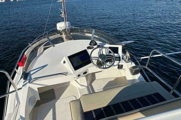 Ranger Tugs R-29 CB Yacht For Sale