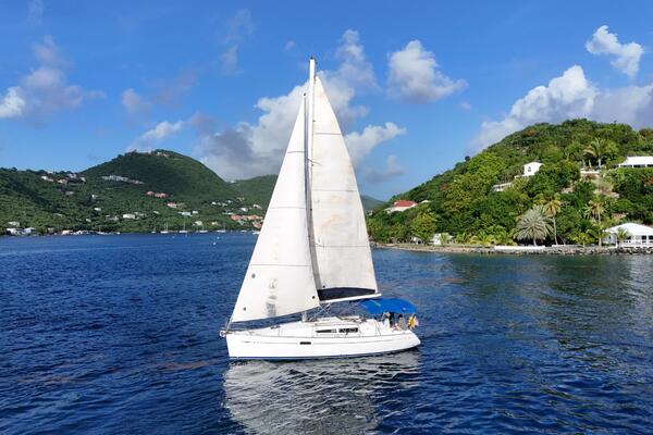 Loreli 36ft Jeanneau Yacht For Sale