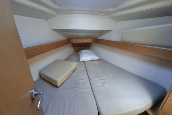 Loreli 36ft Jeanneau Yacht For Sale