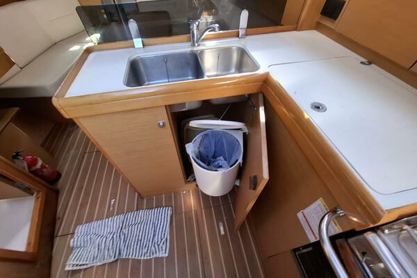 Loreli 36ft Jeanneau Yacht For Sale
