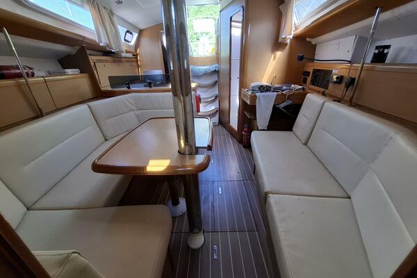 Loreli 36ft Jeanneau Yacht For Sale