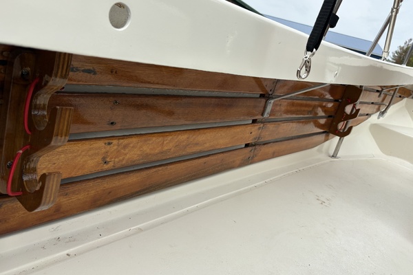 21ft Boston Whaler Yacht For Sale