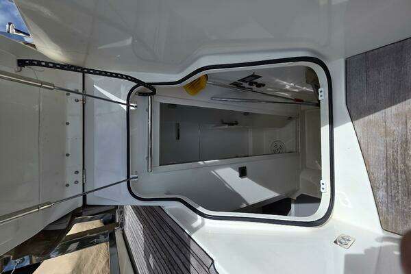 Prestige X70 Yacht For Sale