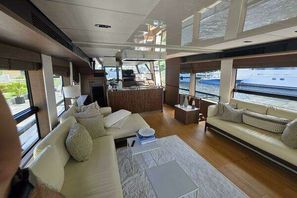 Prestige X70 Yacht For Sale
