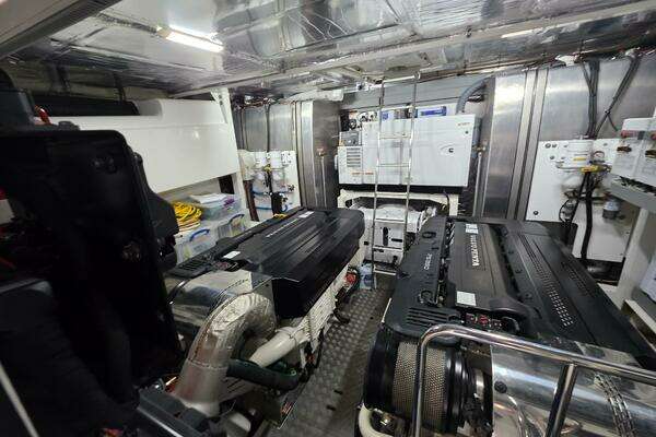 Prestige X70 Yacht For Sale