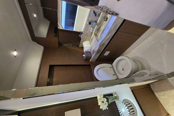 Prestige X70 Yacht For Sale