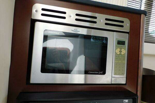 Sea Ray 44 Sedan Bridge Yacht For Sale