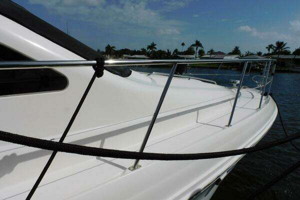 Sea Ray 44 Sedan Bridge Yacht For Sale