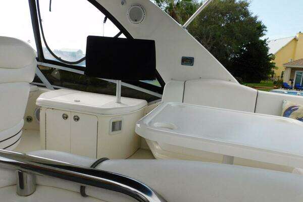 Sea Ray 44 Sedan Bridge Yacht For Sale