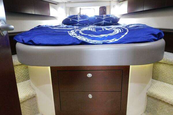 Sea Ray 44 Sedan Bridge Yacht For Sale