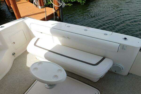 Sea Ray 44 Sedan Bridge Yacht For Sale