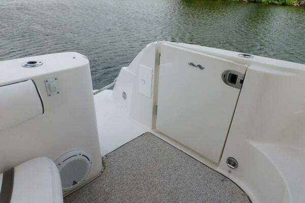 Sea Ray 44 Sedan Bridge Yacht For Sale