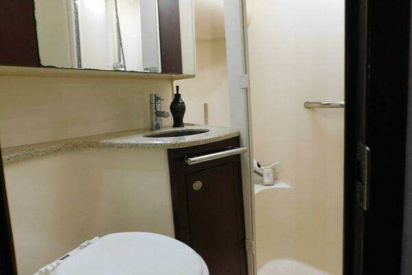 Sea Ray 44 Sedan Bridge Yacht For Sale